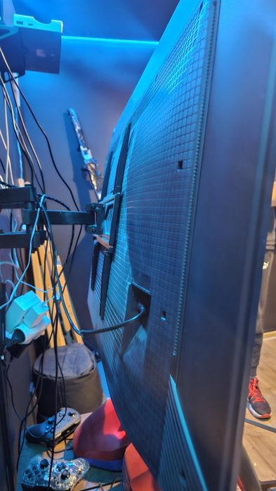 Telewizor TCL 55C655   55" - uszkodzony ( pęknięta matryca)