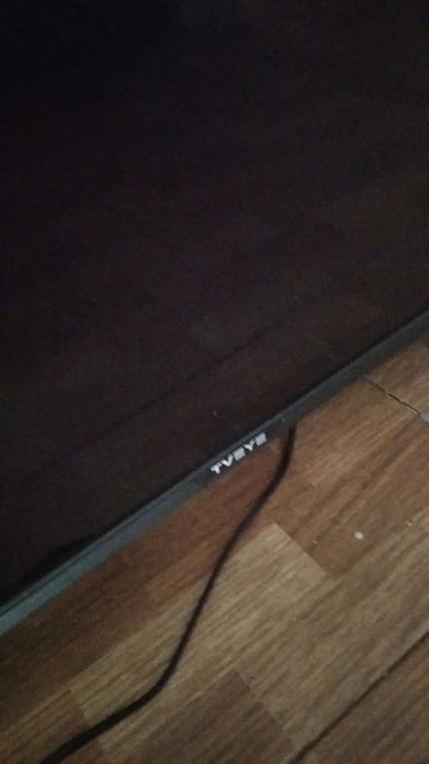 Smart tv 42 polegadas ( ecra partido )