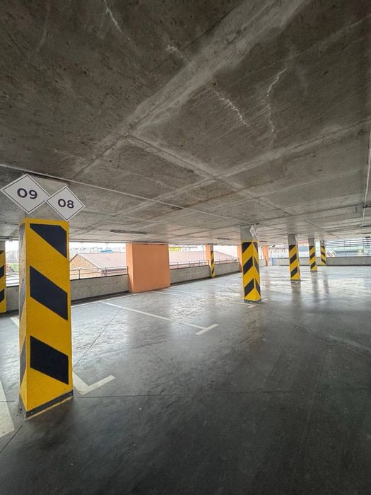 Оренда паркомісця в ЖК Dream Town