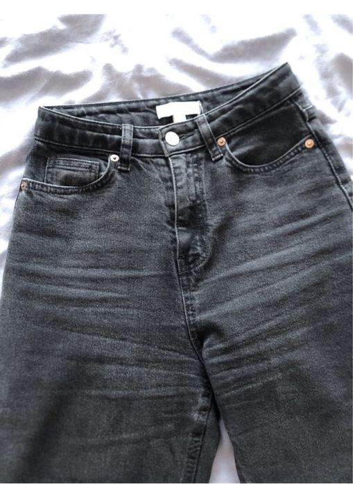 Джинси mom H&M чорний випраний колір