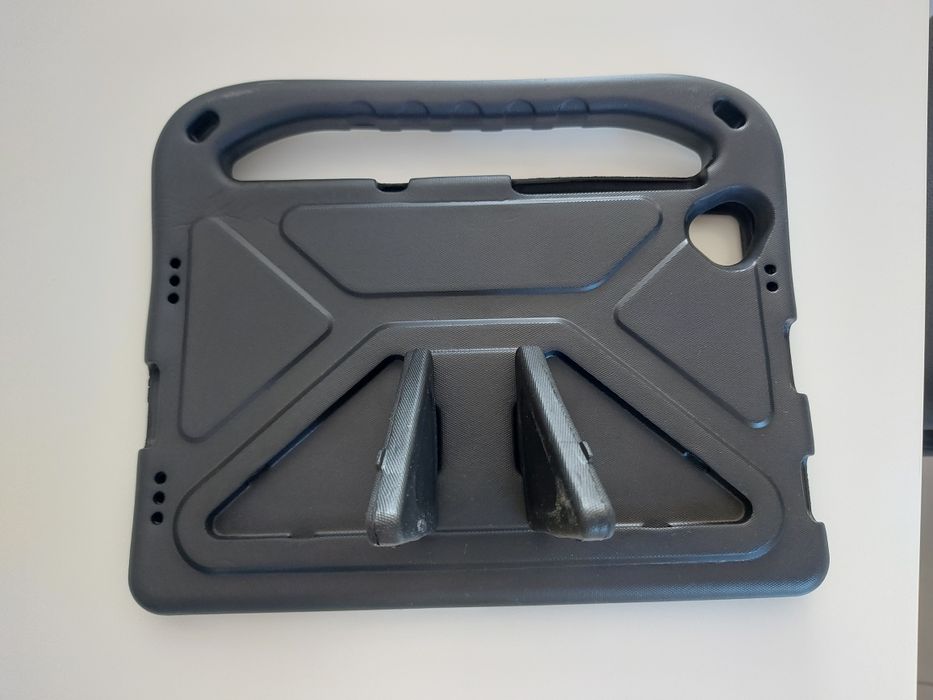 Capa tablet 25cm x 15.5cm