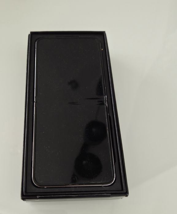 Sprzedam Samsung Z FLIP5