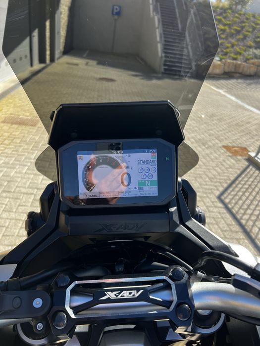 HONDA  X-ADV  750