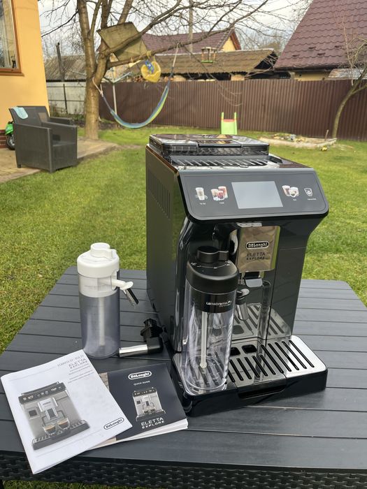 Кавоварка DeLonghi Eletta Explore зНімеччини в хорошому стані