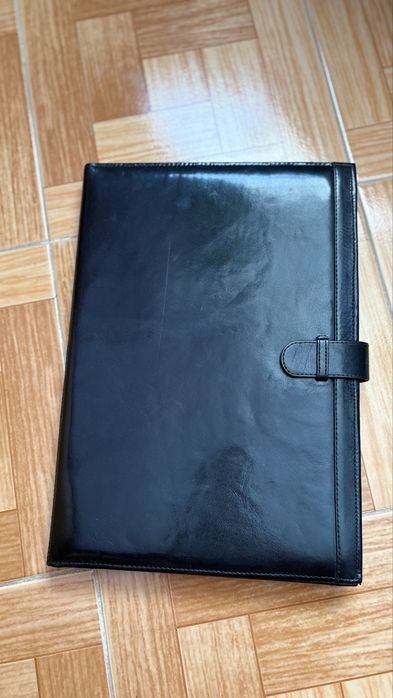 Папка для документів шкіряна