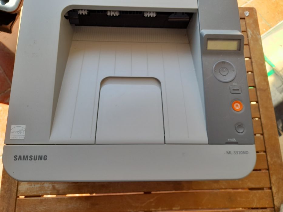 4 impressoras HP e 1 samsung