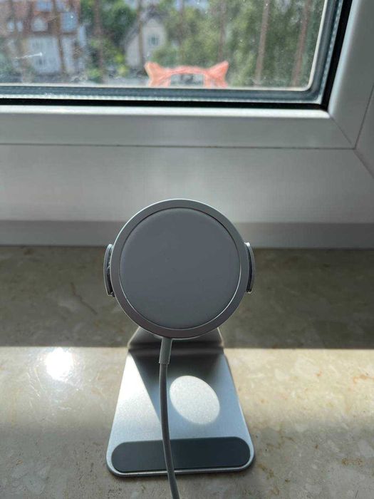 Ładowarka Apple MagSafe 15W + stojak