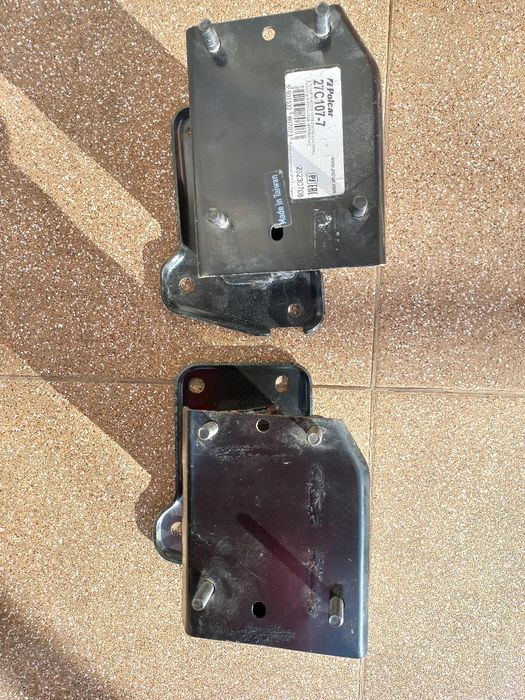 Nissan Rogue 2014-2020 крепление усилителя (кранштейны)