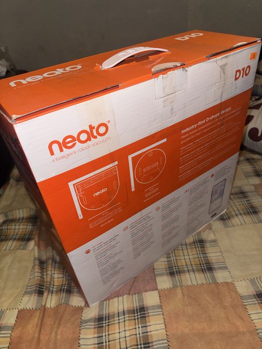 Робот-пилосос Neato D10