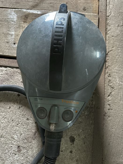 Пилосос миючий Philips Triathlon 1400