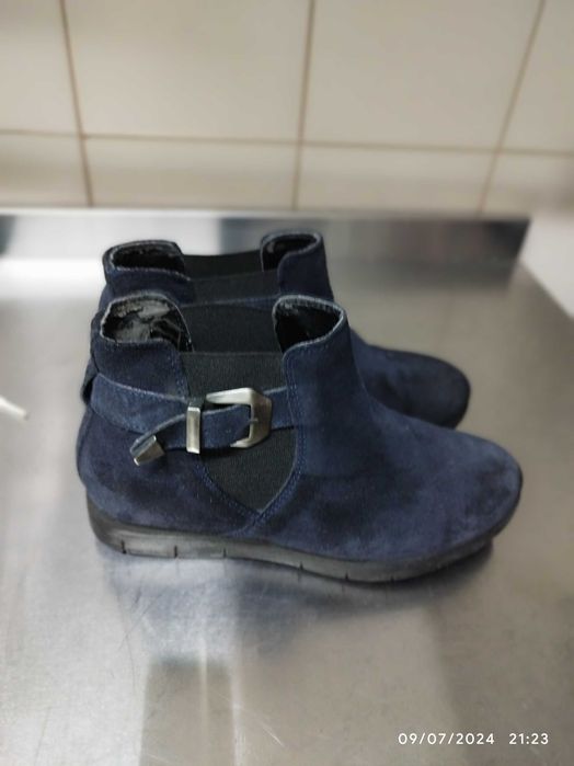 Botins camurça azuis escuros