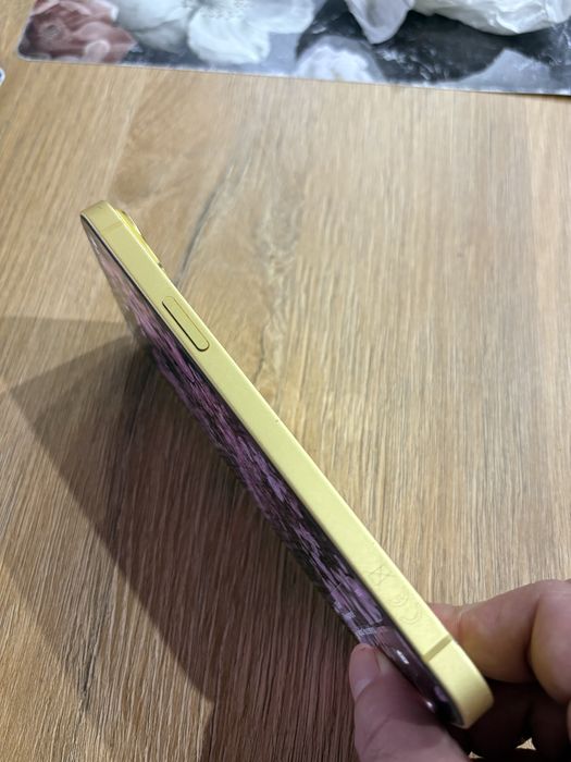 Sprzedam iphone 14 plus