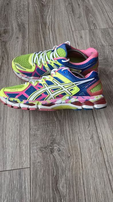 Продам кросівки asics gel kayano 21