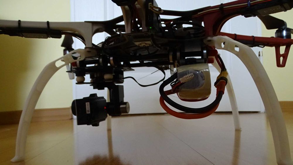 DJI F-550 Naza MV 2 gimbal Zenmuse H3-3D kamera GoPro 4