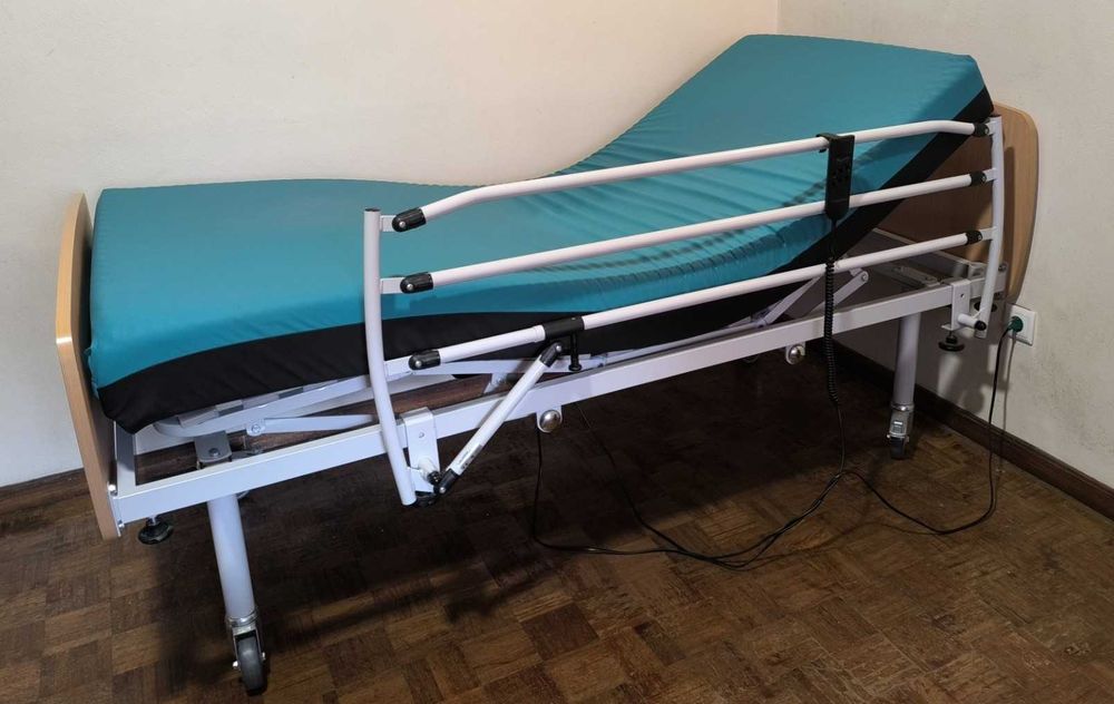 Conjunto Cama Articulada Elétrica + Mesa de Apoio + Elevador WC