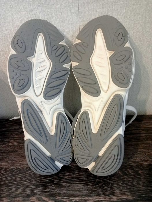 Кросівки Adidas ozweego, р.47
