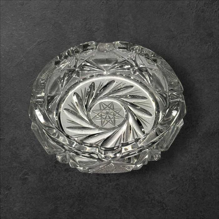 Popielniczka kryształowa szkło użytkowe młynek prl