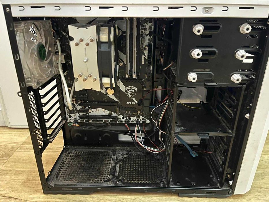 Bundle Gaming: i5 7600 + 16GB RAM + MSI Krait + Caixa Nox