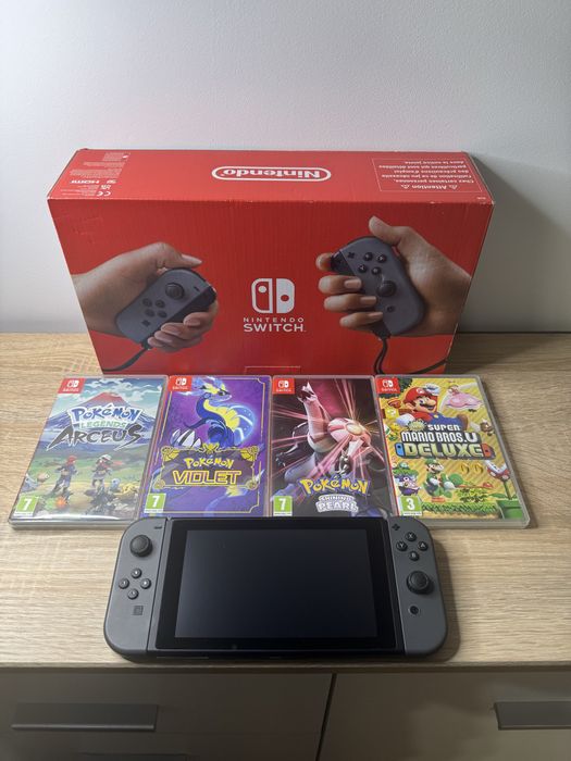 Nintendo Switch v2 – Stan idealny! 4 gry + dodatkowe akcesoria