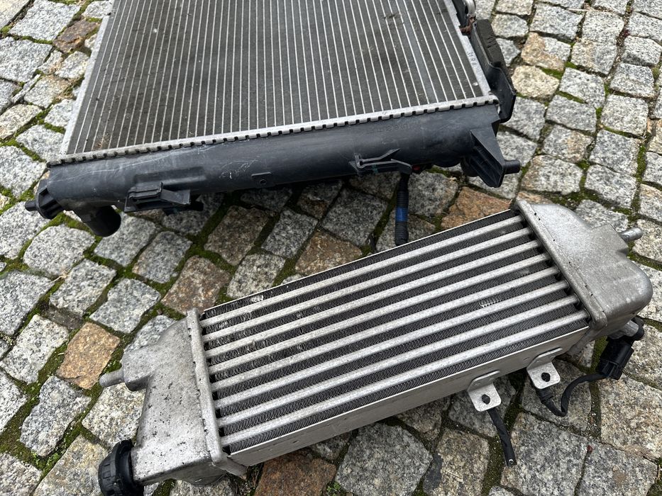 Hyundai i30 FD 2008 2012 intercooler chłodnica wody wentylator