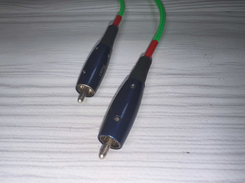 Cabo para subwoofer AudioQuest Husky | Interconexão Balanceada RCA para XLR