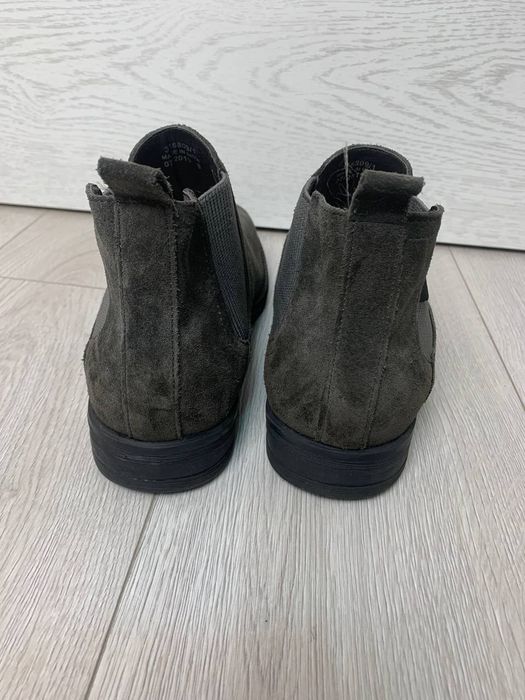 Замшевые ботинки Челси River Island 42р Состояние Новых