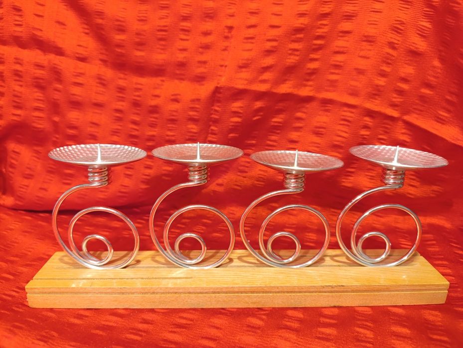 Świecznik w stylu  Space  Age