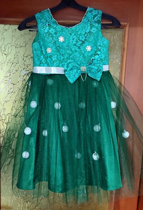 Сукня,плаття святкове,весняне "Весни",новорічне "Ялинки"  110р.-116