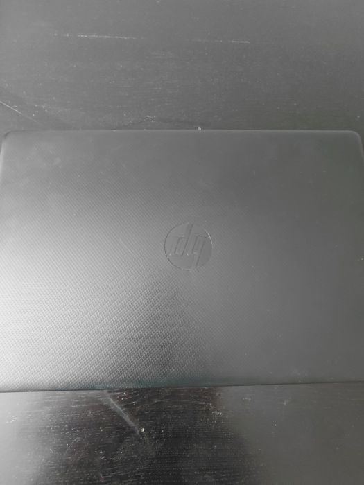 Laptop Hp17-ca0563ng.