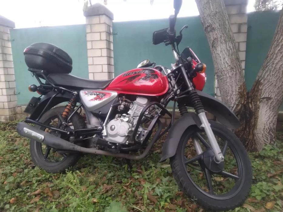 Мотоцикл Bajaj boxer 125
