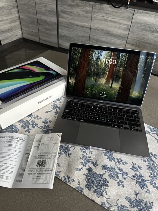 Macbook Pro 512GB 2022 M2 8gb