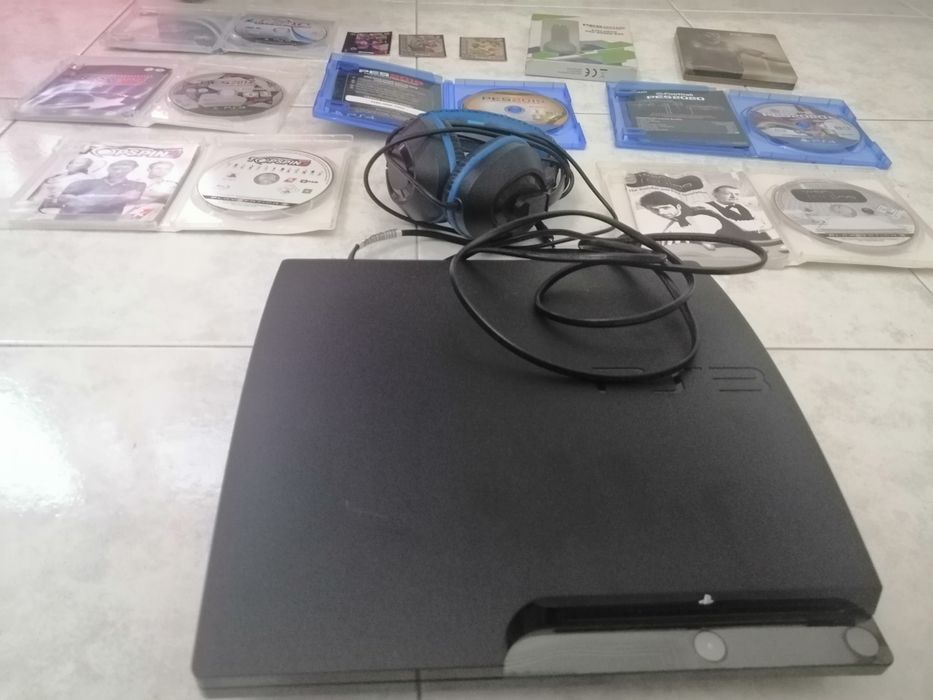 Ps3 + games + extras64286044507394121