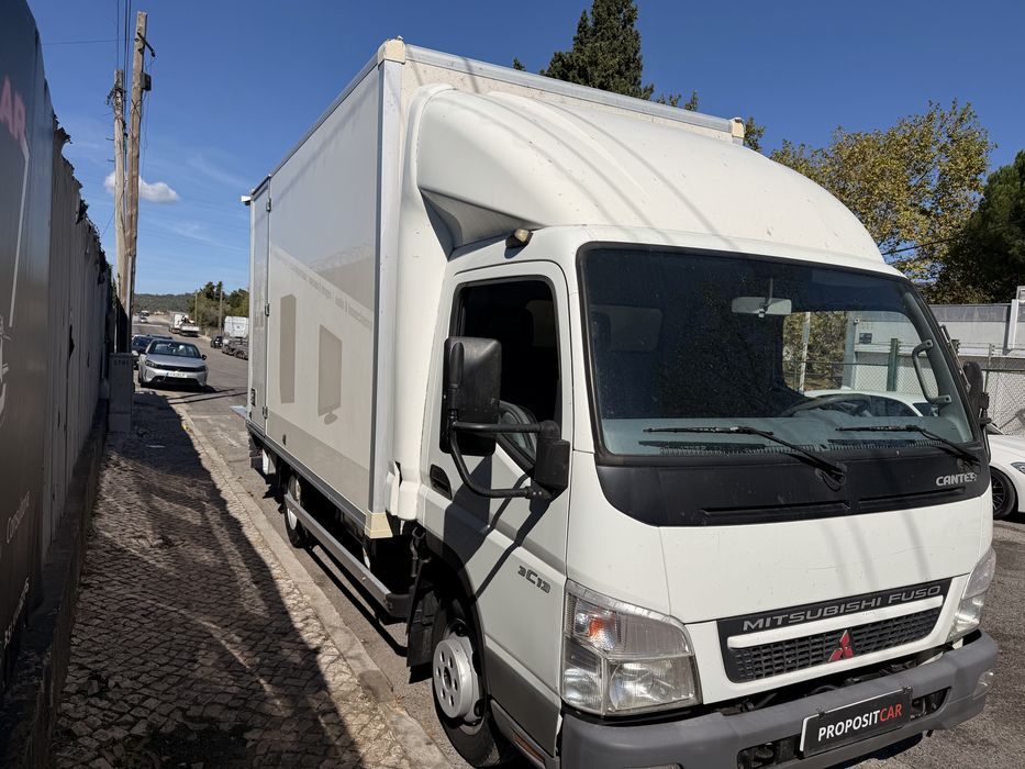 FUSO CANTER 3500kg 3.0 130cv 12/2010 Excelente Estado c/Bascula ###OPORTUNIDADE###