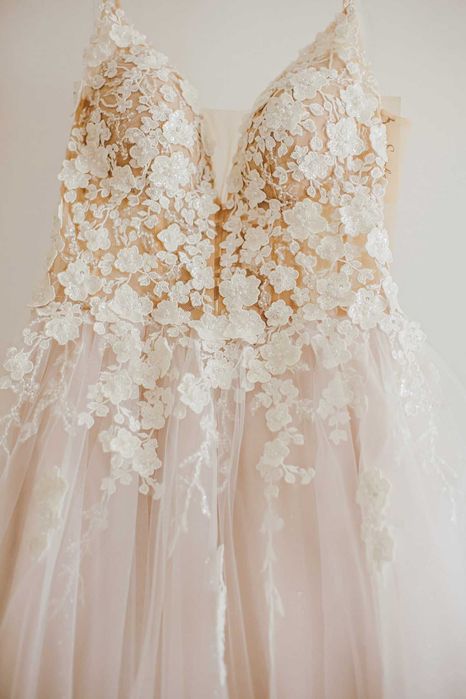 Piekna suknia ślubna