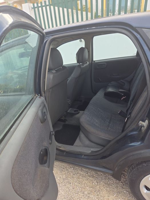 Opel Corsa C - Ano 2000 | 1500 €