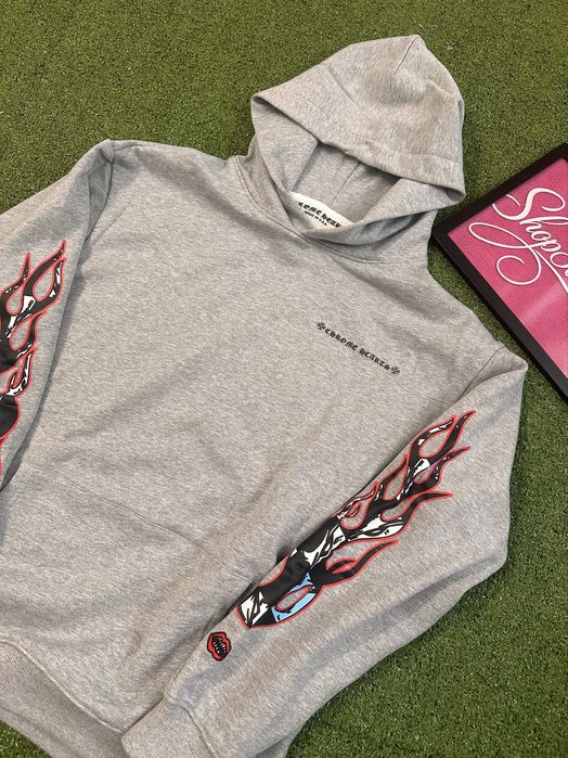 Продаю нову кофта chrome hearts в сірому кольорі в наявності!