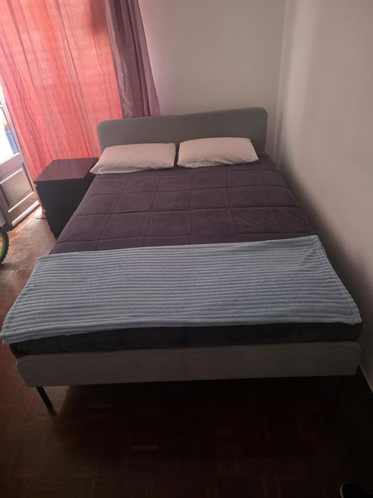 Vendo cama ,carrinho  de bebê