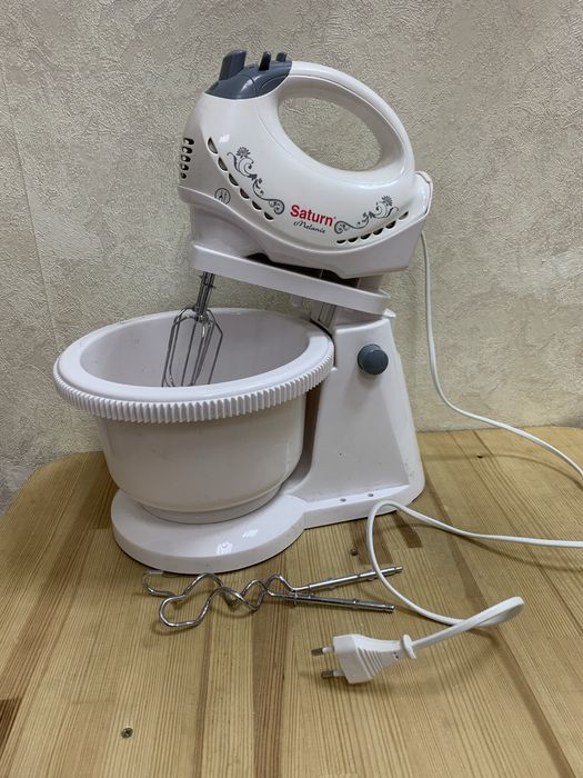 Міксер Сатурн Saturn з чашою.