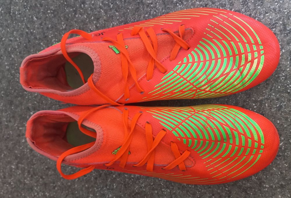 Футбольні бутси Adidas Predator розмір 38