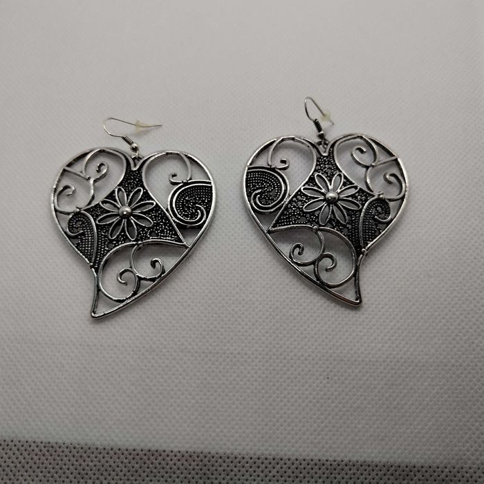 BRINCOS (5) 1 unid- 3€; 2 unid- 4€; 3 unid- 5€