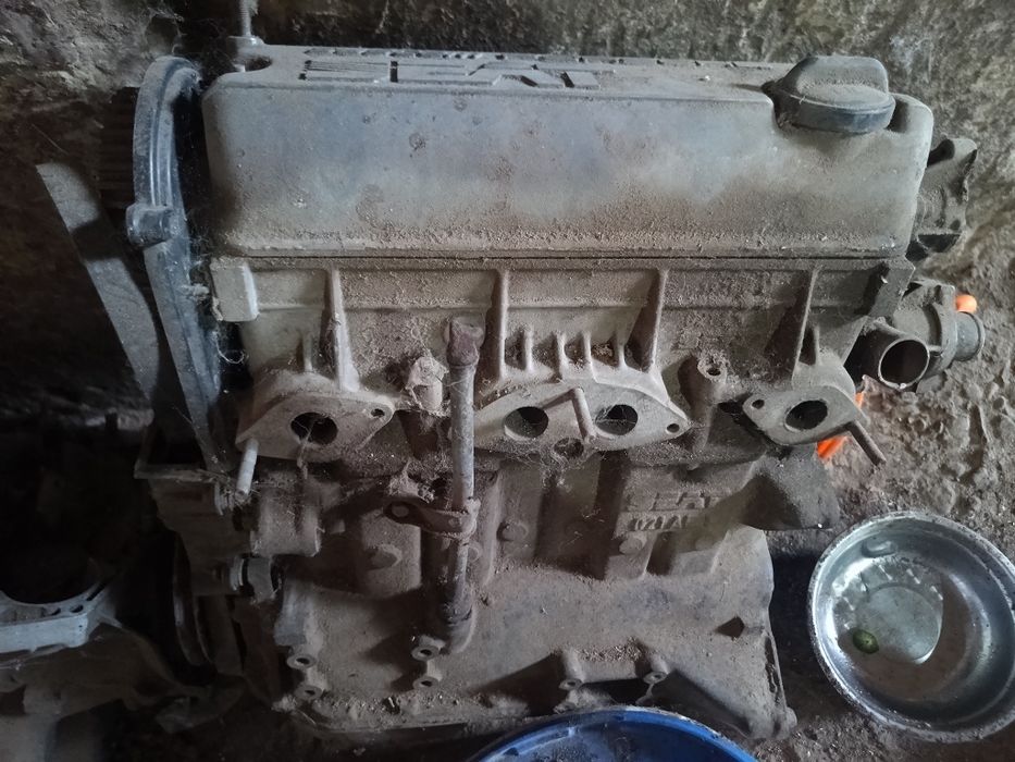 Продам мотор разом з коробкою передач до seat