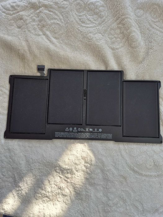 carcaça / teclado de macbook air A1466 13" rest peç sob cons64409491659267124