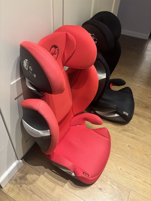 Dwa foteliki cybex solition M oraz combi