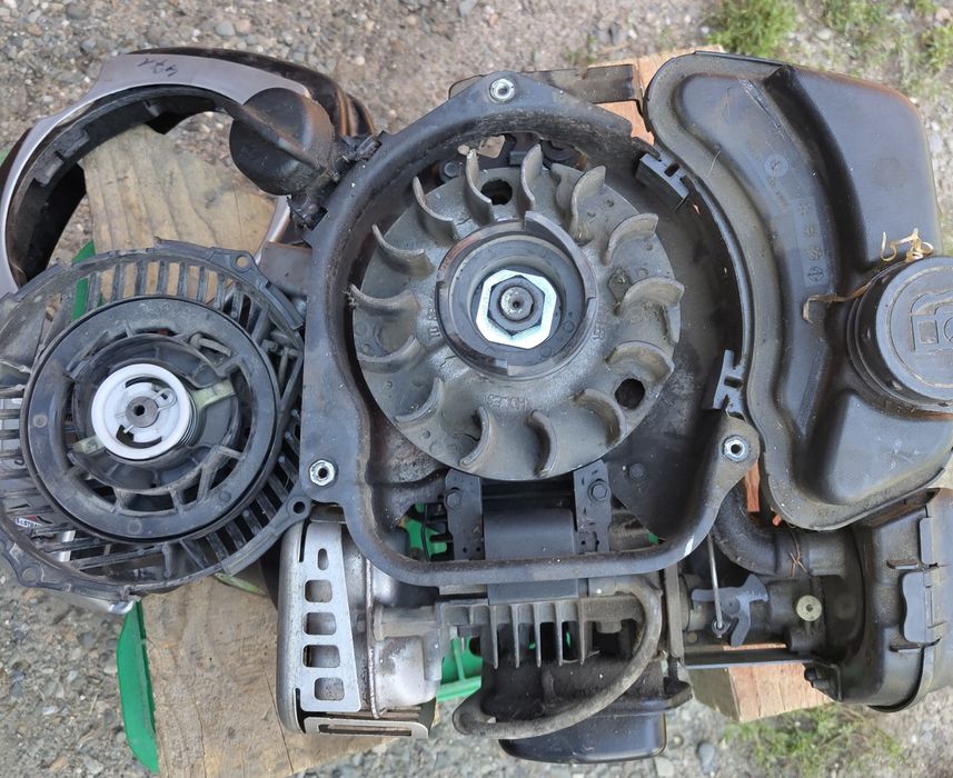 Silnik do kosiarki na części