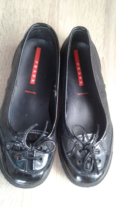 Prada италия кожа туфли девочке черные 29р(19см)