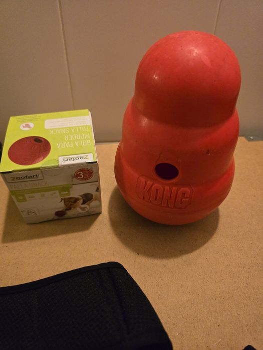 Acessórios e comida para cão