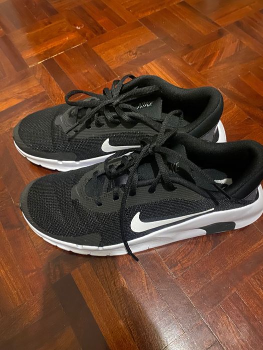 Nike como novos