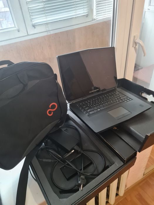 Alienware 15 R2 4К amoled сенсорный i7 4710HQ/12/1TB/GTX980/  срочно