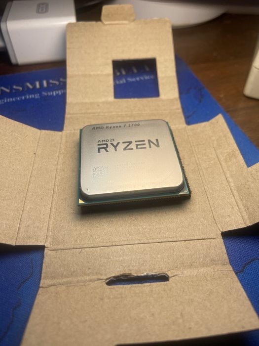 AMD Ryzen 7 2700
