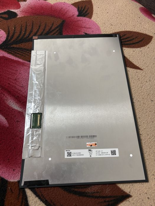 Матриця FullHD 14” 45% srgb 300 nit знята з thinkpad t14s gen3